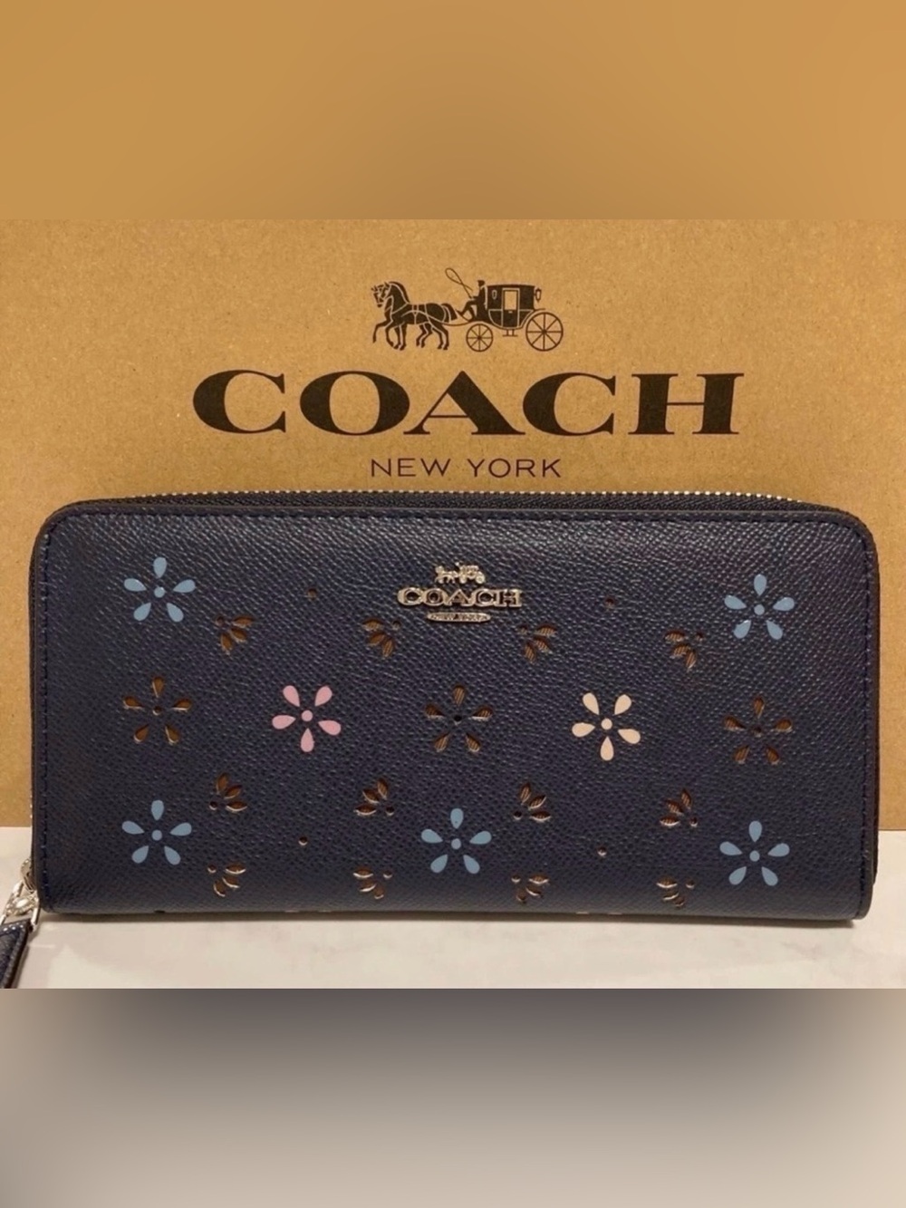 COACH NWT Perforated Floral Long Accordion Zip Wallet In SV/Midnight